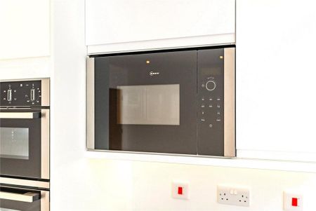 4 bedroom detached house to rent - Photo 5