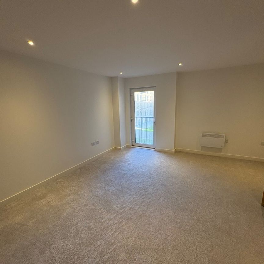 1 Bed Flat, Bridgewater Wharf, M5 - Photo 1