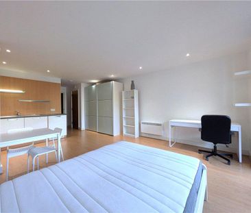 Studio to rent - Photo 4