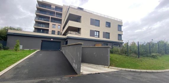 Appartement à louer 3 pièces 75.4m² - Photo 2