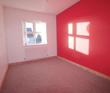 2 Orchard Court, Portglenone, Ballymena, BT44 8DT - Photo 3