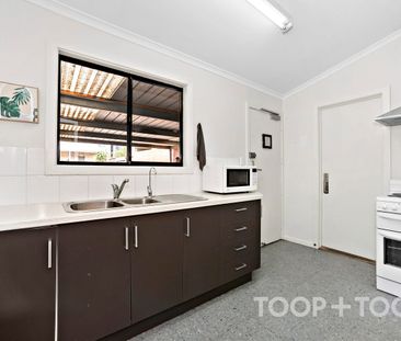 Located in Adelaide CBD – Convenience Meets Comfort! - Photo 5