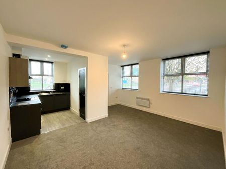 2 bedroom flat to rent - Photo 2