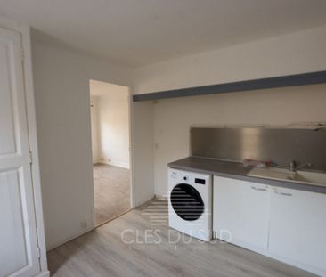 Location Appartement Studio La Valette Centre Dernier Etage - Photo 1