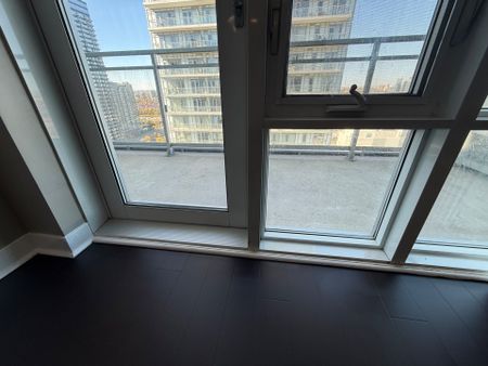 For Lease - 365 Prince of Wales Drive Unit# 2210, Mississauga, Ontario - Photo 2