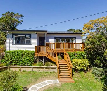 Beautifully Presented Four-Bedroom Home in Ngaio - Photo 4