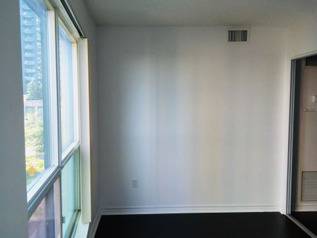 For Lease - 7 Lorraine Drive Unit# 508, Toronto, Ontario - Photo 3