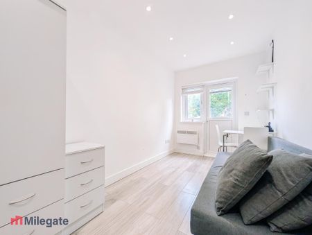 Studio to rent - Photo 2