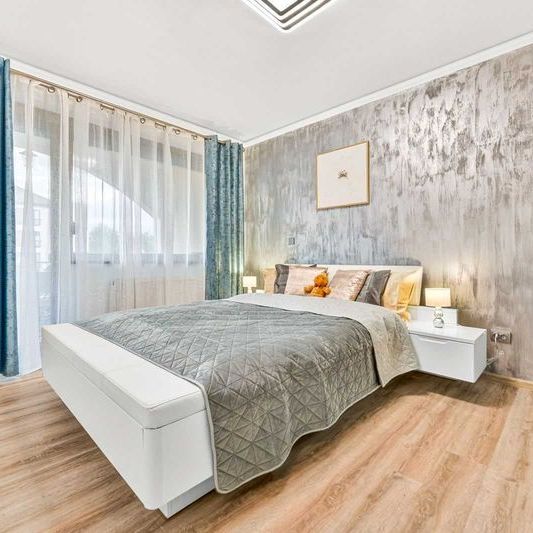 Inchiriez apartament/ Perosane fizice / Regim hotelier/ Firme - Fotografie 1