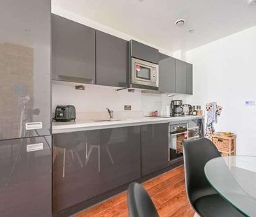 New Century House, Royal Docks, E16 - Photo 6