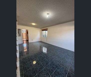 AMAZING TOWNHOUSE FOR RENT - Photo 1