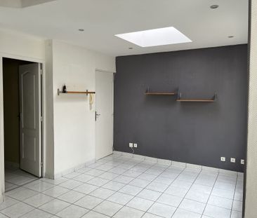 Location Appartement 2 pièces 32m² LILLE 59800 - Photo 2