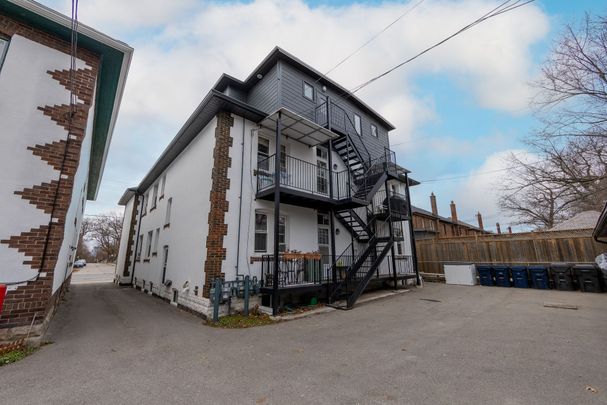 For Lease - 187 Jane Street Unit# B2, Toronto, Ontario - Photo 1