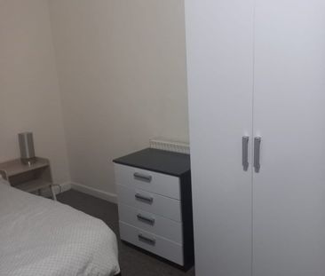 1 Bed Flat, Colwick Road, NG2 - Photo 5