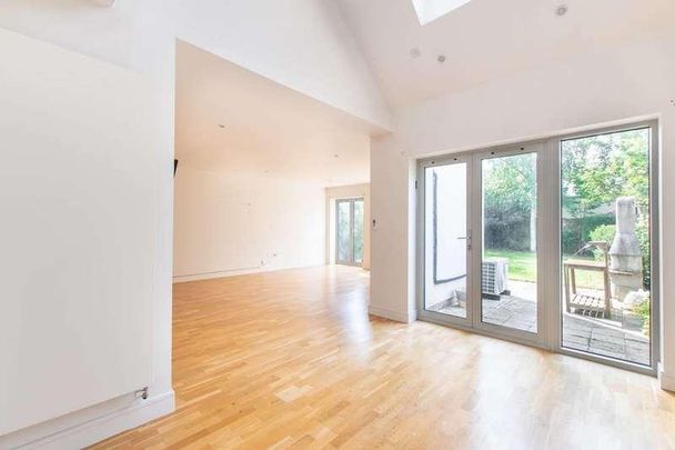 Charterhouse Avenue, Wembley, HA0 - Photo 1