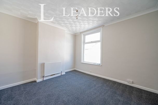 3 bedroom house to rent Trevor Road, Southsea, PO4 - Photo 1