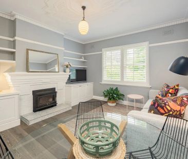 Deco Elegance, Designer Style & Sophistication - Fridge and Washing... - Photo 1