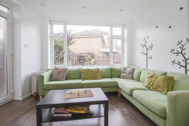 3 Bed End Terrace, Ann Moss Way, SE16 - Photo 1