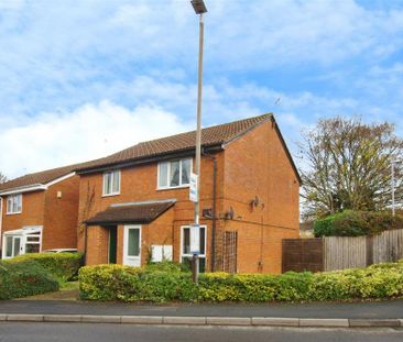 2 bedroom maisonette to rent - Photo 4