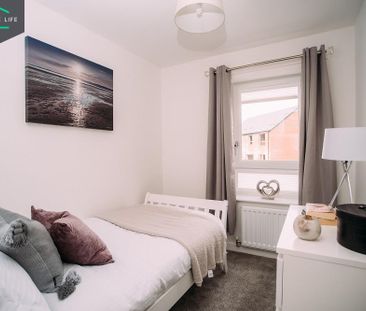 3 bedroom semi-detached house to rent - Photo 2