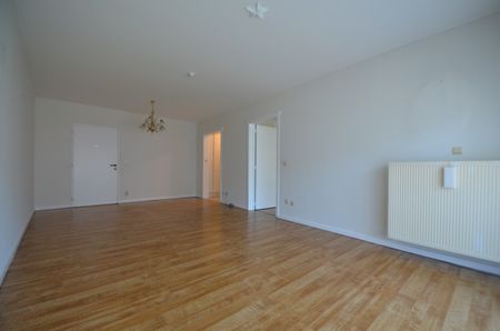 Te huur: Serviceflat - Photo 2