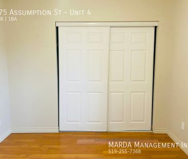 SPACIOUS 2BEDROOM/1BATHROOM SUITE IN DOWNTOWN WINDSOR+ HYDRO - Photo 3