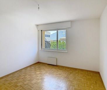 Appartement lumineux de 2 pièces au 3ème étage avec ascenseur - Foto 2
