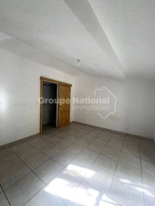 BARBENTANE, Appartement de 85 m² avec 2 chambres + 1 place de parking., - Photo 1