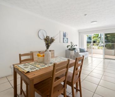 Coastal Charm Meets Convenience in the Heart of Miami - Furnished - Photo 1