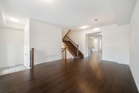 For Lease - 496 Twin Streams Road, Whitby, Ontario - Photo 3