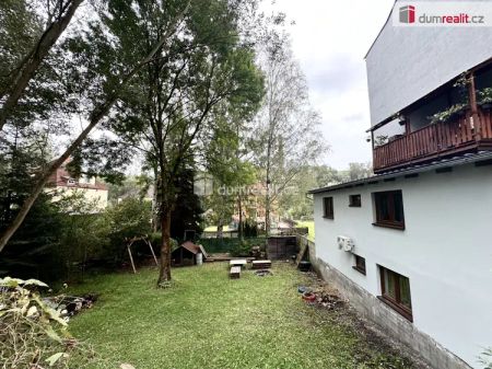 Moderní byt v Děčíně 2+1 s výhodami zahrady a parkování - Photo 2