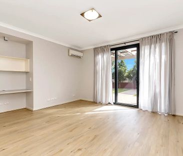 “Low maintenance bottom floor apartment” - Photo 5