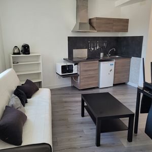 Location Appartement 1 pièce 34m² - Photo 2