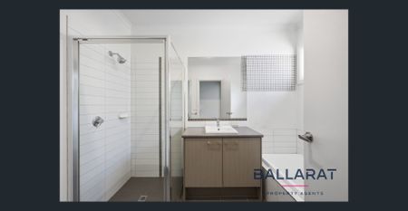 Three Bedrooms, Study, Two Bathrooms, Two Living Areas and Double Garage - Photo 4