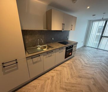 Studio to rent - Photo 5