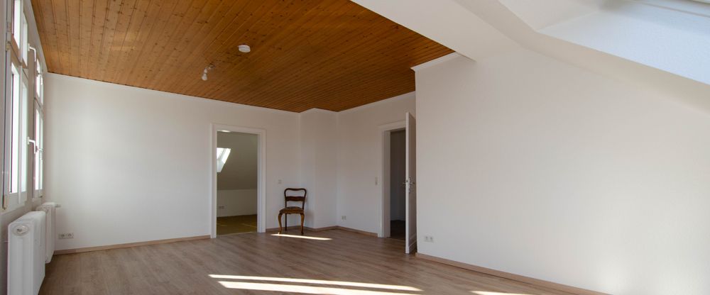 Elegante Dachgeschosswohnung im sanierten Altbau – ruhig und zentral in Wuppertal-Uellendahl-Ost - Photo 1