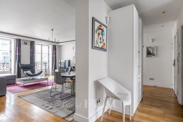 Appartement à louer à Paris 8Ème - Photo 1