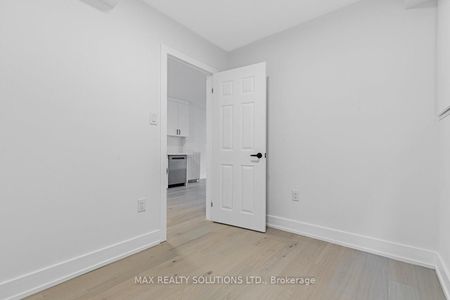 For Lease - 38 St Germain Avenue Unit# Main floor, Toronto, Ontario - Photo 3