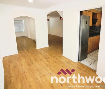 3 bedroom detached house to rent - Photo 3