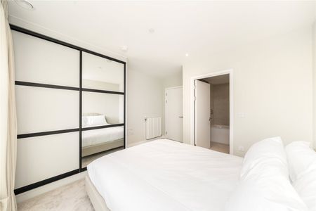 Astell Road, London, SE3 9EH - Photo 4