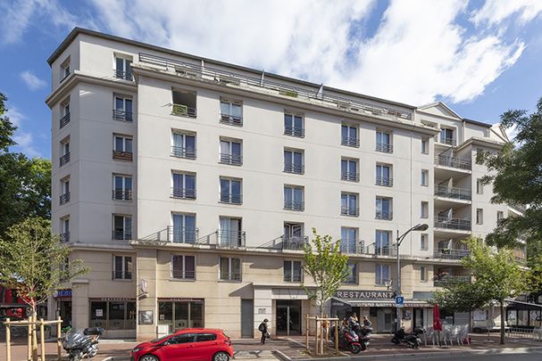 Issy Les Moulineaux, 14 rue Jean-Jacques Rousseau, 92130 Issy Les Moulineaux - Photo 1