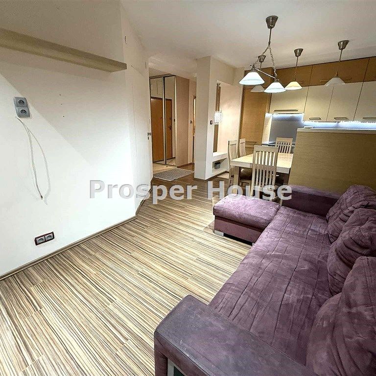 Warszawa, Bemowo, Bemowo/ Fort Bema, Obrońców Tobruku, os. Leśne obok parku - Zdjęcie 1