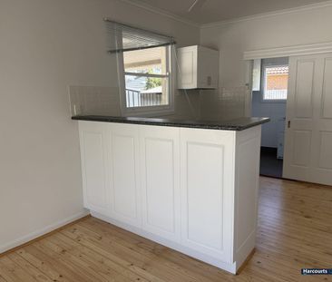 Renovated 3 Bedroom Home in Prime Location - Photo 5