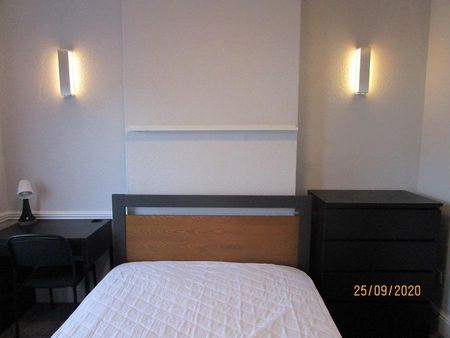 3 bedroom terraced house to rent - Photo 5