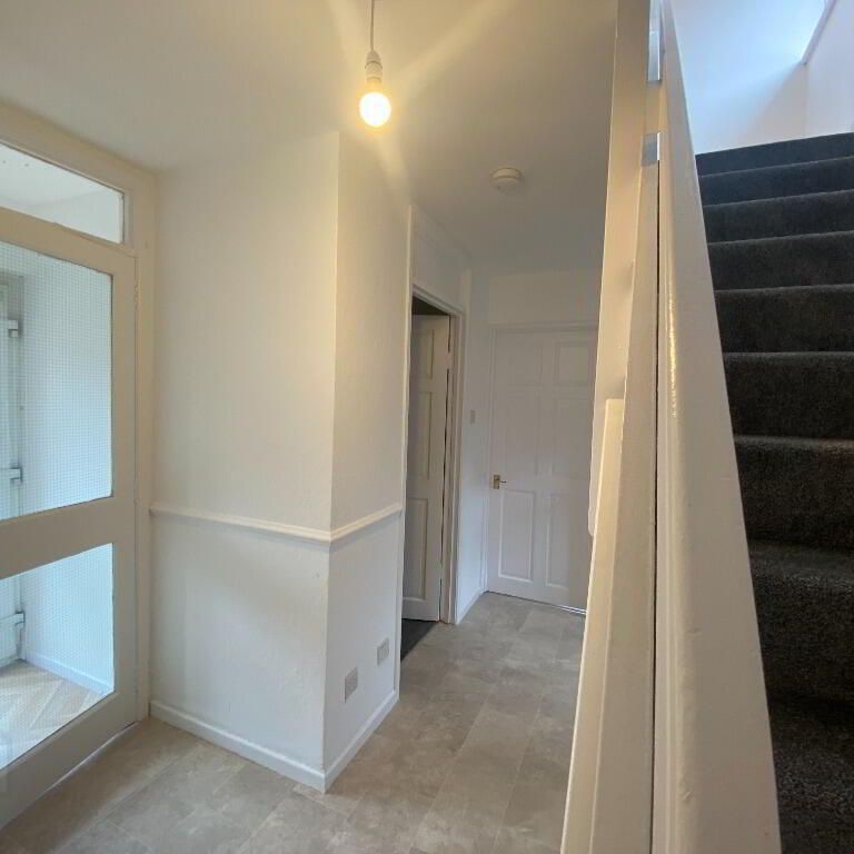 1 Matilda Gardens, Belfast, BT12 5NP - Photo 1