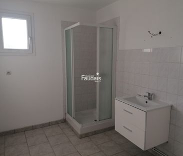 Location Maison 4 pièces 97m² RONCEY 50210 - Photo 2