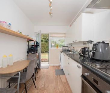 3 Bed Semi-Detached House, Bracton Drive, NG3 - Photo 5