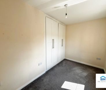 3 Bedroom End Of Terrace - Photo 3