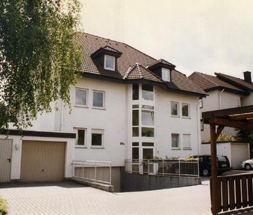 Schöne 2 Zi. Wohnung mit Balkon und optional anmietbarer Doppelgarage - Photo 3