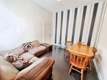 4 bedroom terraced house to rent - Photo 4